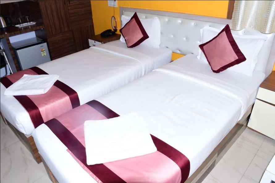 Ar Grand Hotel Rajgir Bilik gambar